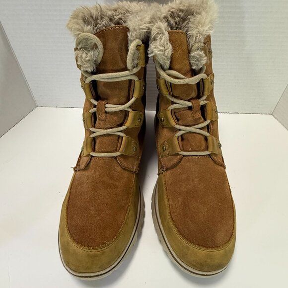 Sorel Women's Cozy Joan Waterproof Leather Suede Boot Size 9 - Picture 1 of 10